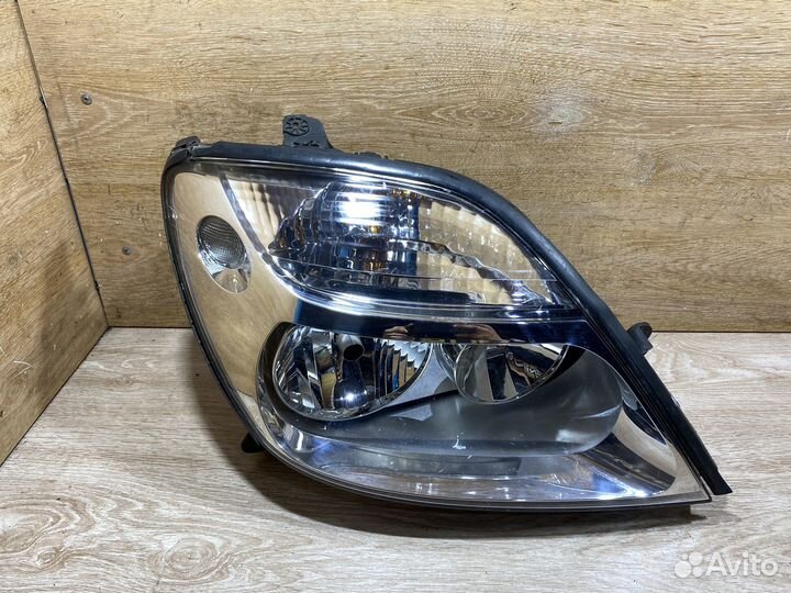 Фара передняя правая Renault Scenic 1 рест 142321