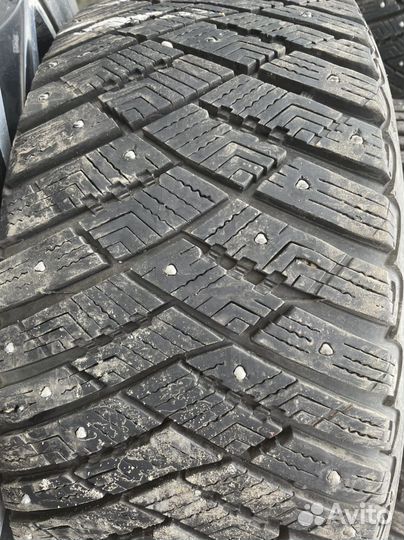 Goodyear Ultragrip Ice Arctic 225/45 R17
