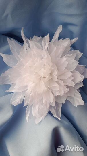 Брошь Цветок из шелка 22см