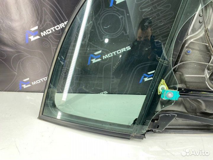 Стеклоподъемник передний правый Volkswagen Touareg