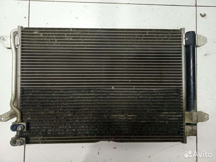 Volkswagen Jetta (NF) Кондиционера (конденсер)