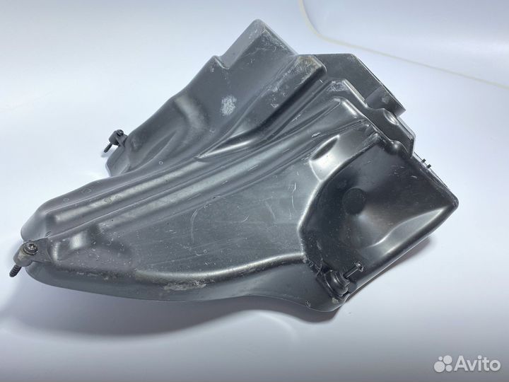 Крышка корпуса воздушного фильтра BMW E87 E90 E84