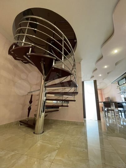 3-к. квартира, 150 м², 5/5 эт.