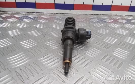 Форсунка дизельная volkswagen passat B6 (XEA31AL01