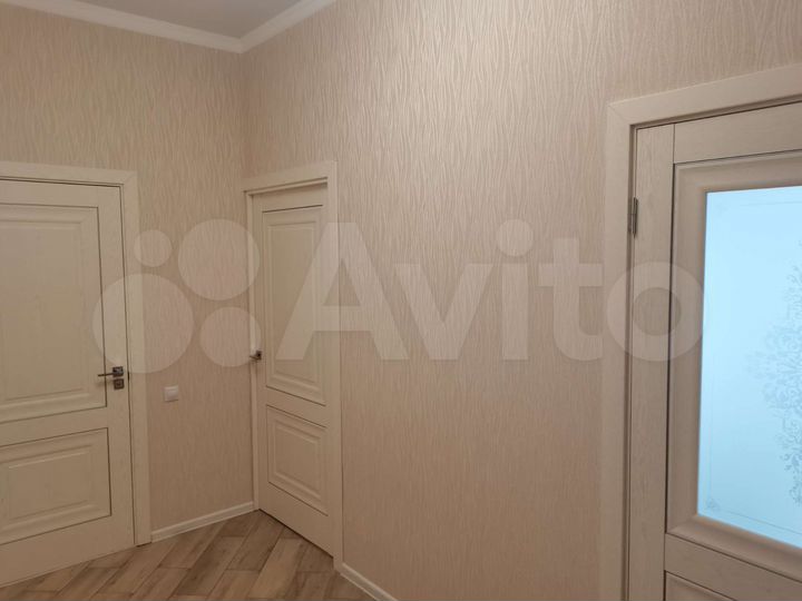 1-к. квартира, 53 м², 1/9 эт.