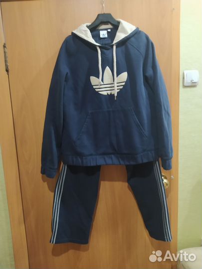 Женский спортивный костюм adidas