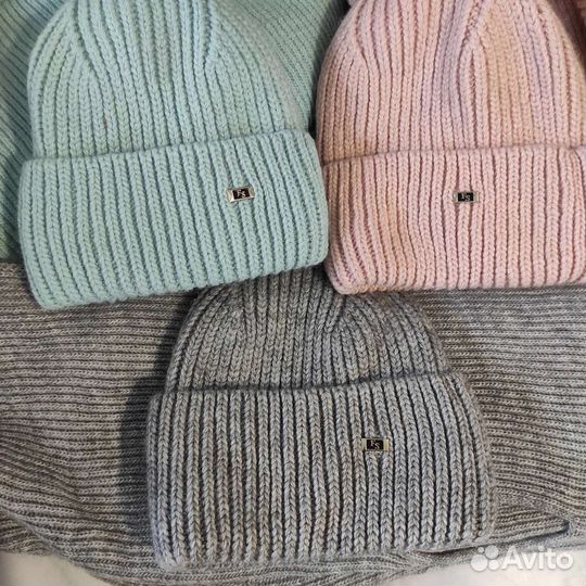 Комплект шапка и шарф. Зимний набор