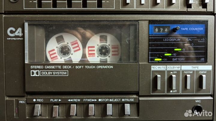 Sanyo C4 двух-блочная магнитола с фонокоректором