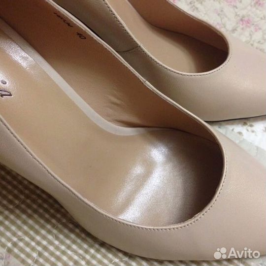 Кожаные туфли новые