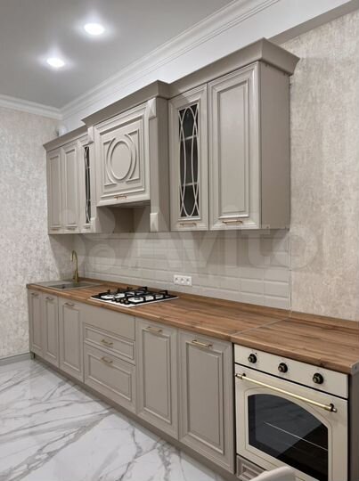 2-к. квартира, 80 м², 3/6 эт.