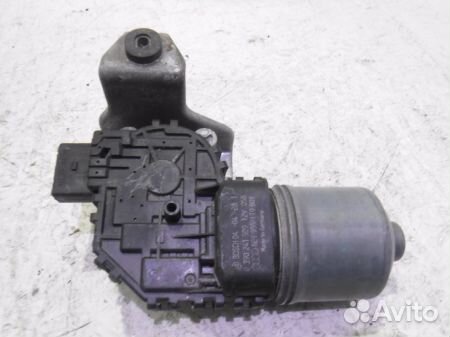 Моторчик стеклоочистителя передний 0390241509