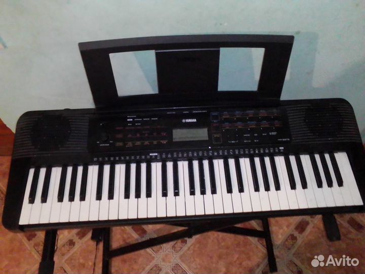 Продам синтезатор Yamaha