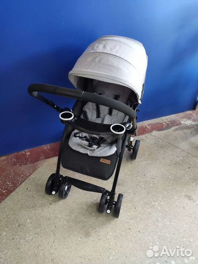 Коляска прогулочная 
