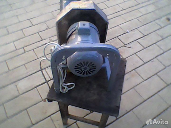 Овощерезка (дробилка для яблок ) электрическая