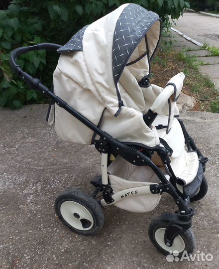 Продам коляску, в которой ребёнок засыпает быстро