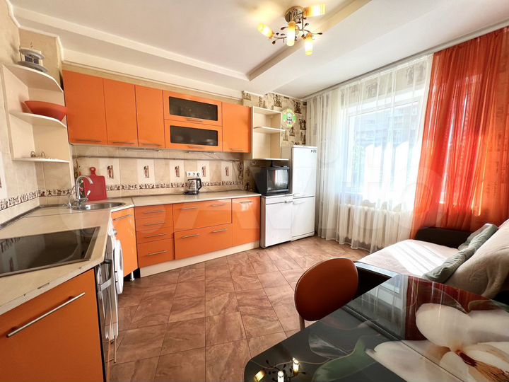 1-к. квартира, 55 м², 1/10 эт.