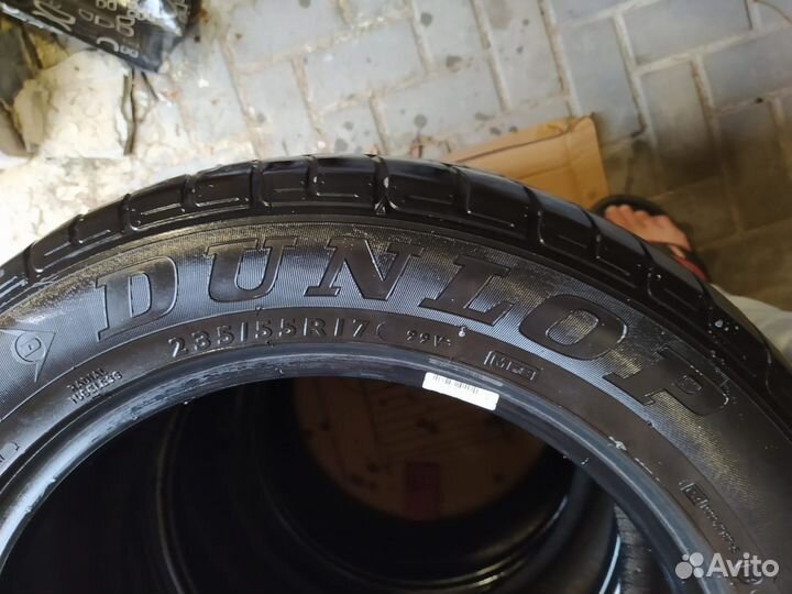 Dunlop SP Sport 01 235/55 R17 99V