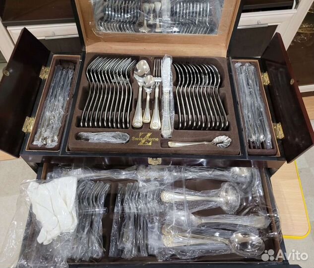 Набор столовых приборов