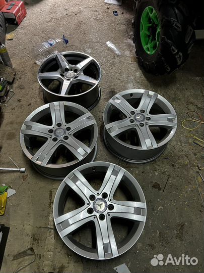 Диск Mercedes GLK R17