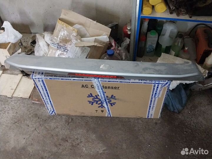 Верхний спойлер крышки багажника хендай санта фе 3