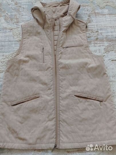 Жилет утепленный женский