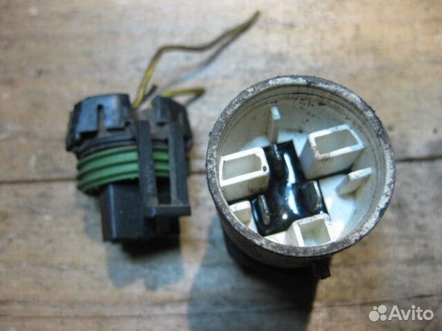 Датчик температуры двигателя Opel Omega 2 1998