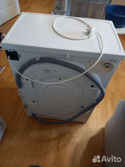 Стиральная машина Indesit wisl105