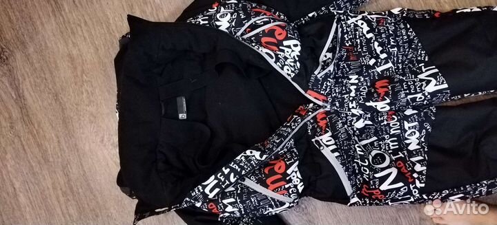 Зимний комбинезон новый