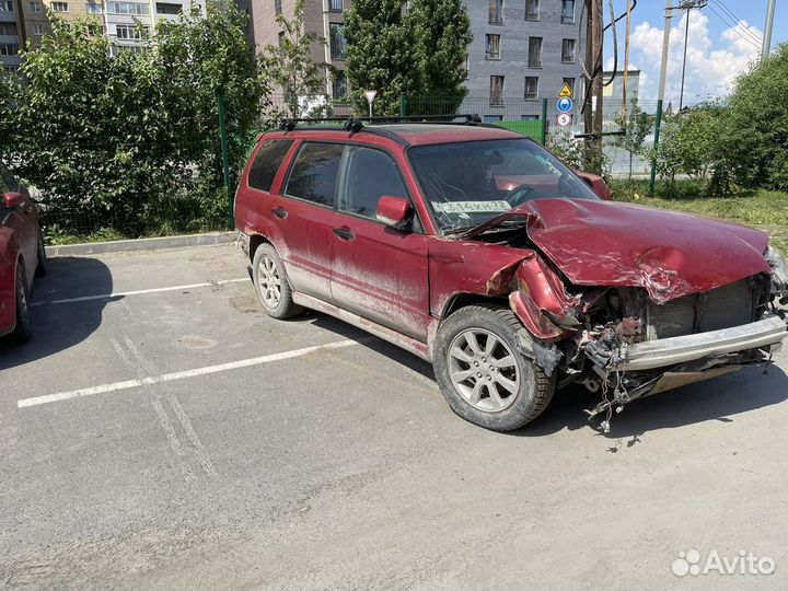 Subaru Forester 2.0 AT, 2006, битый, 343 836 км