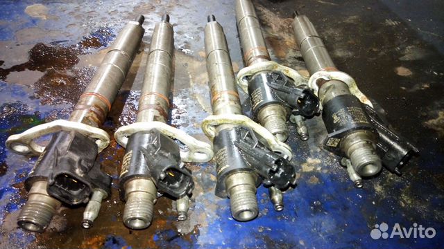 Топливная форсунка 31303238 вольво с D5204T3