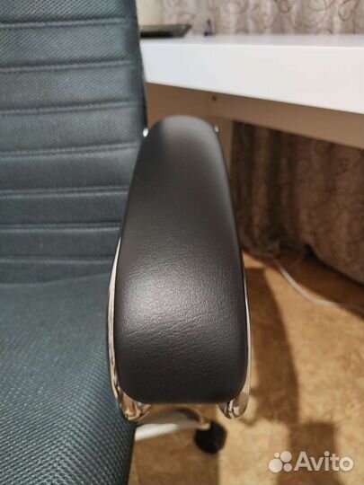 Компьютерное кресло