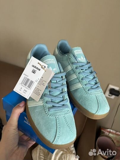 Кроссовки adidas bermuda женские