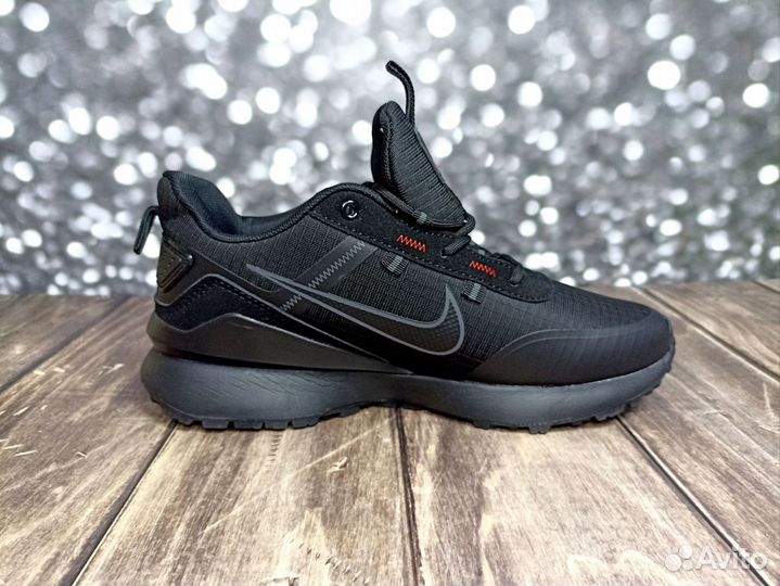 Мужские кроссовки