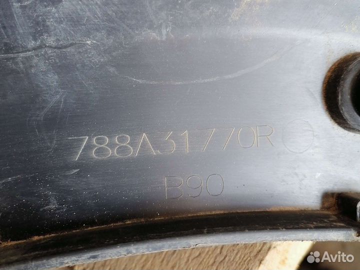 Renault Sandero Stepway 2009-2014 Накладка крыла