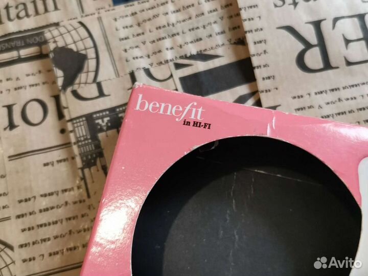 Крем пудра Benefit