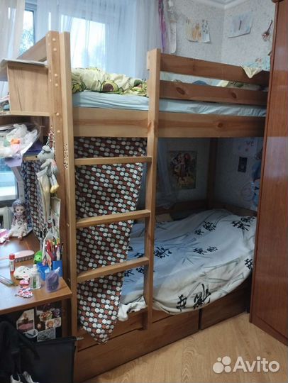 Двухъярусная кровать бу с матрасами