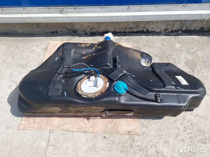 Бензобак Opel Astra H седан