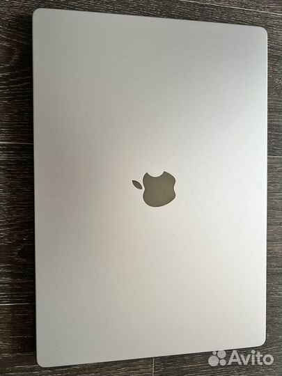 Топ Apple MacBook Pro 2021 M1 Pro 16 gb 512