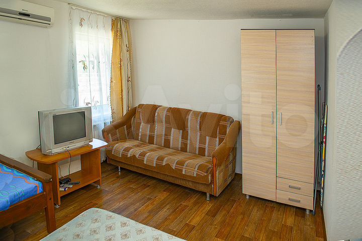 Дом 33,5 м² на участке 1 сот.