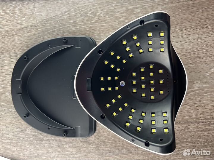 Лампа для ногтей новая