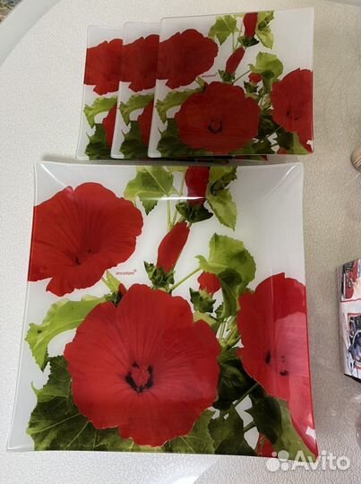 Набор тарелок