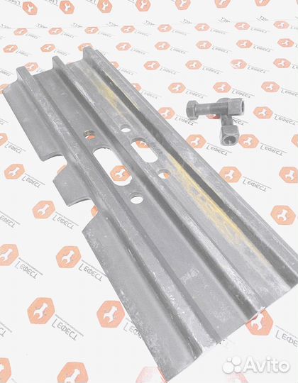 Башмак экскаватора 3G 600 мм YN60D00044P1