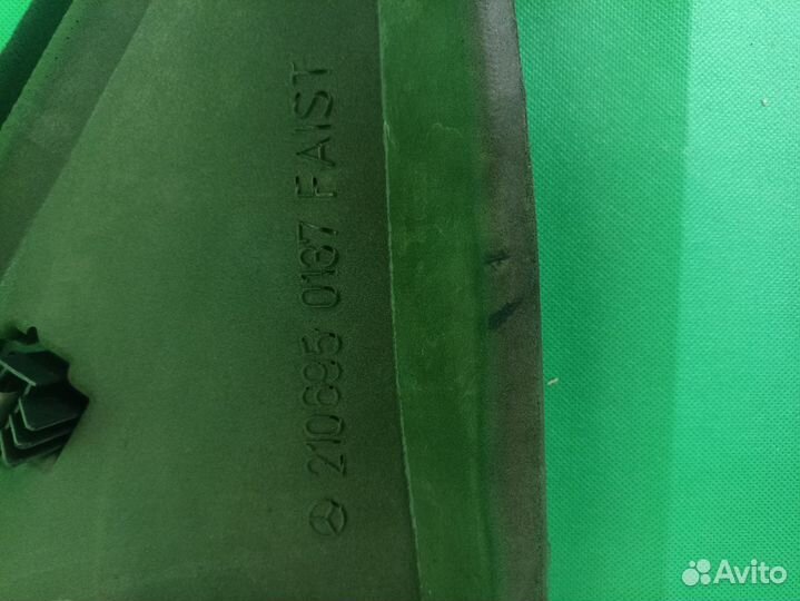 Обшивка задних стоек Mercedes w210