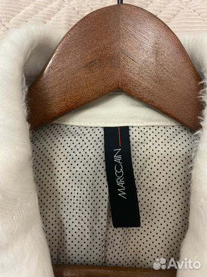 Пальто женское бежевое