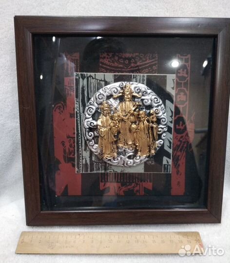 Национальные статуэтки