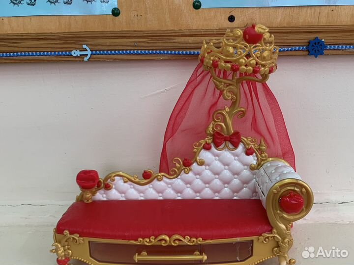 Кровать для кукол