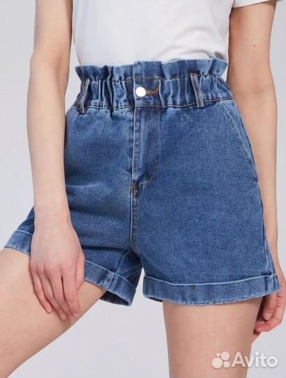 Шорты и рубашка для женщины