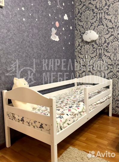 Детская кровать из дерева