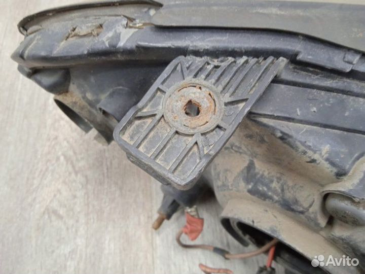 Фара передняя левая Hyundai Elantra XD G4GC 2004