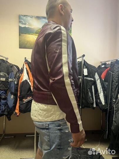 Мотокуртка кожаная